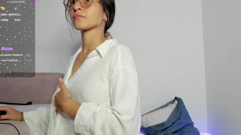 Snapshot of your_lilacute1 chatting on February 9, 10:31 am Lila online show from February 9, 10:31 am