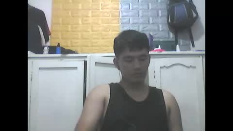 Snapshot of your_love_miaka chatting on October 18, 2:25 am your_love_miaka online show from October 18, 2:25 am