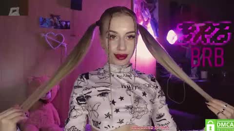 Snapshot of your_psychologist chatting on December 2, 12:49 am Alice online show from December 2, 12:49 am