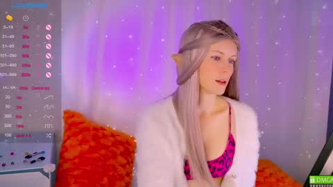 Snapshot of your_spring chatting on January 27, 12:43 am your_spring online show from January 27, 12:43 am