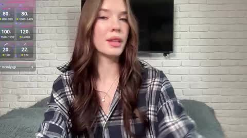 Mia  online show from January 10, 9:00 am