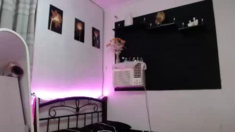 Snapshot of yourasianbigcock chatting on November 5, 10:59 am LEXI online show from November 5, 10:59 am