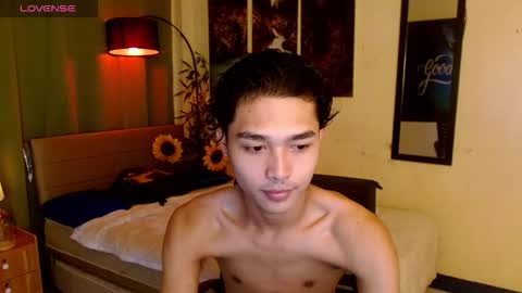 Snapshot of yourasiancarl chatting on November 8, 3:01 pm yourasiancarl online show from November 8, 3:01 pm
