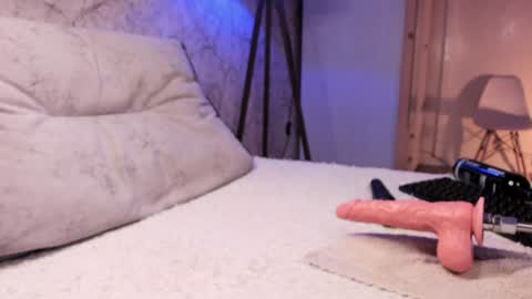 Natalie 20yo  PVT IS OPEN -- LUSH IS ON online show from December 11, 6:42 pm