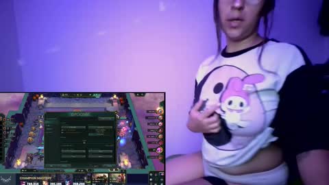 Snapshot of yourbadgoddess chatting on February 8, 1:53 am Val Honey online show from February 8, 1:53 am