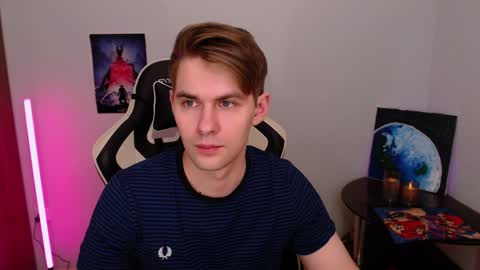 Snapshot of yourbilly chatting on December 9, 4:12 am Billy online show from December 9, 4:12 am