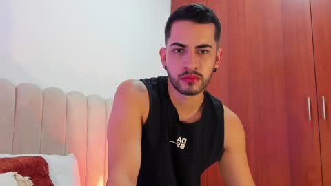 YOURBOYNEXTDOOR online show from December 4, 10:13 am