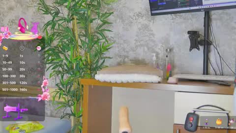 Anna online show from October 28, 8:11 pm