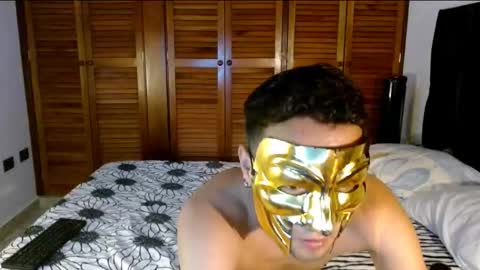 Snapshot of yourcouplehot chatting on November 22, 6:01 am yourcouplehot online show from November 22, 6:01 am