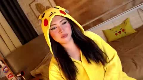 JEN  online show from March 7, 7:38 am