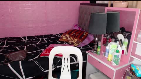 yourdreamisabell online show from December 22, 5:45 am