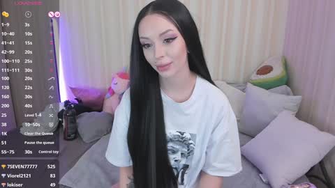 Mary online show from December 17, 11:39 am