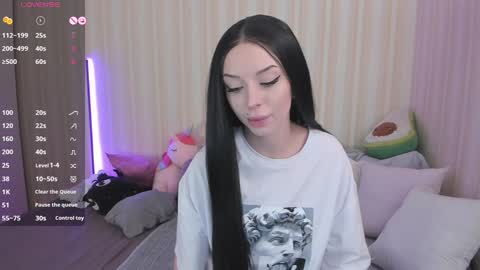 Mary online show from December 20, 8:06 am