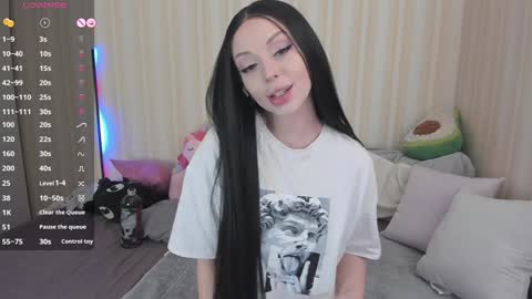 Mary online show from December 27, 9:28 am