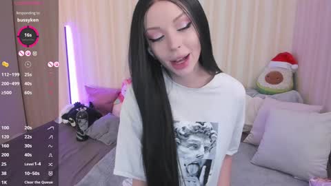 Mary online show from January 4, 8:06 am