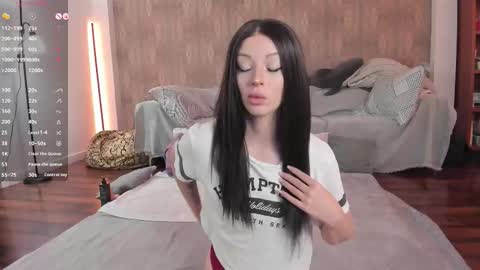 Mary online show from October 9, 9:51 am