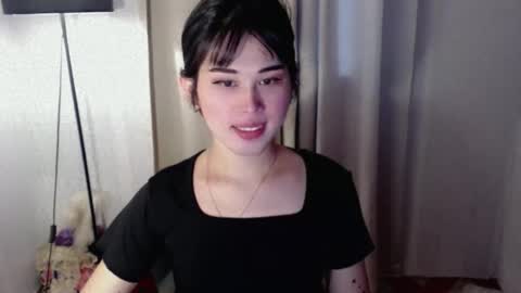 PrettyElla online show from September 9, 8:14 am