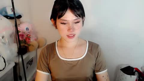 PrettyElla online show from September 30, 7:13 am