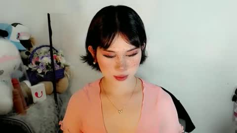 PrettyElla online show from November 6, 5:08 am