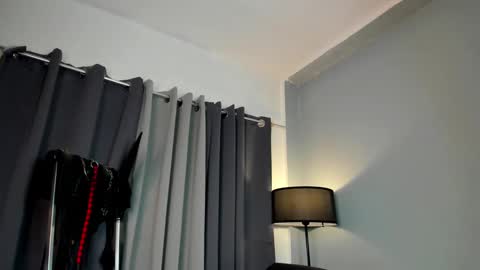 Snapshot of yourfiercemistress chatting on January 29, 9:12 am not into STINGY and CHEAP people online show from January 29, 9:12 am