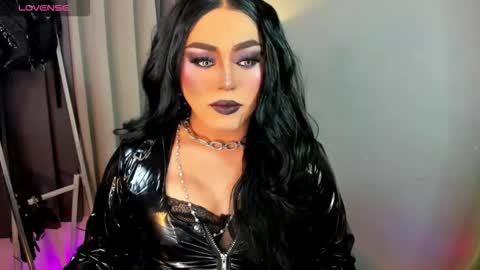 Snapshot of yourfiercemistress chatting on September 17, 8:10 pm not into STINGY and CHEAP people online show from September 17, 8:10 pm