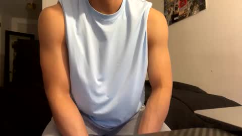 yourguuy21 online show from November 23, 4:45 am