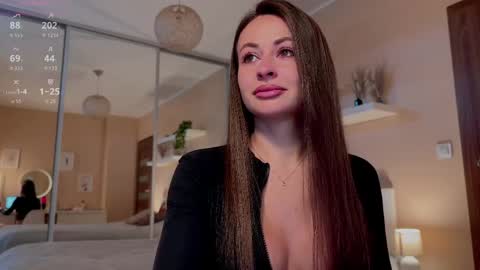 yourhanna online show from April 8, 8:03 am