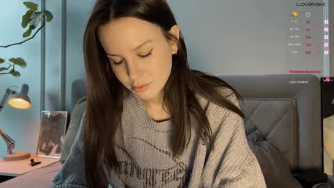 Aida online show from December 4, 8:12 am