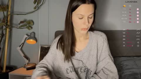 Aida online show from December 5, 12:11 pm