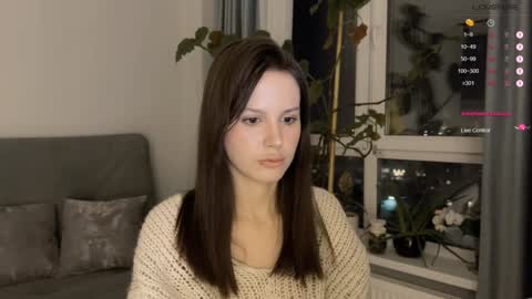 Aida online show from December 16, 12:49 pm