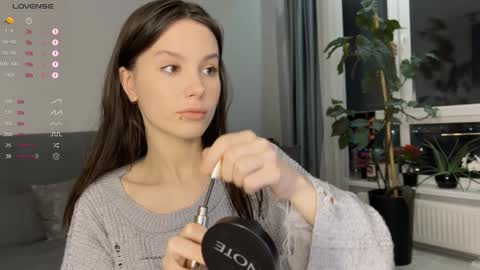 Aida online show from December 20, 1:11 pm