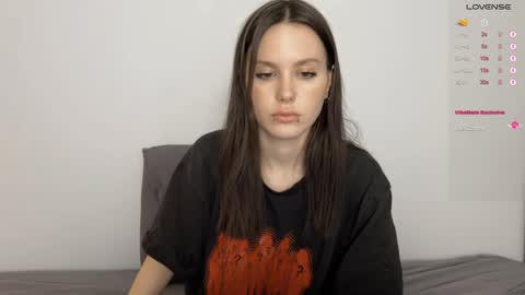 Aida online show from December 30, 1:25 pm