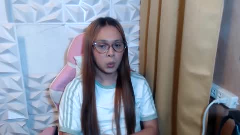 Snapshot of yourhornywife069 chatting on October 1, 7:25 am ANASTASIA STEELE online show from October 1, 7:25 am