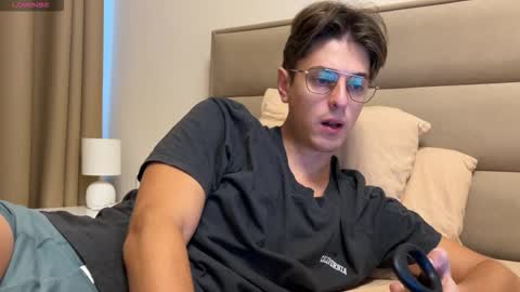 Chris online show from November 17, 6:30 am