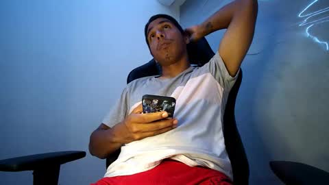 Your Latin Mamba online show from October 23, 5:07 am