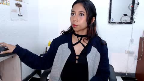 Snapshot of yourlittle_cherry chatting on February 9, 10:43 pm Cherry online show from February 9, 10:43 pm