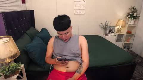 Snapshot of yourlivingonurdream chatting on September 30, 6:57 pm -- online show from September 30, 6:57 pm