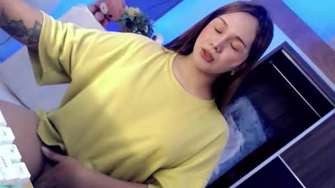 Snapshot of yourlovingpearl chatting on November 29, 1:52 am PEARL online show from November 29, 1:52 am