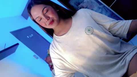 Snapshot of yourlovingpearl chatting on December 1, 3:55 am PEARL online show from December 1, 3:55 am