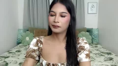 yourprettybella_ts online show from January 10, 6:42 pm