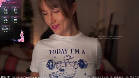 Snapshot of yours_anastasia chatting on November 28, 8:44 pm Anastasia online show from November 28, 8:44 pm