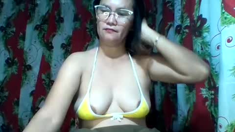 Snapshot of yourshygirl82 chatting on January 11, 12:48 am im MAY online show from January 11, 12:48 am