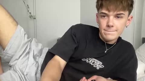 Snapshot of yoursweetyguy chatting on November 5, 2:06 pm yoursweetyguy online show from November 5, 2:06 pm