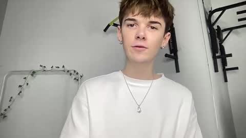 Snapshot of yoursweetyguy chatting on December 2, 4:46 pm yoursweetyguy online show from December 2, 4:46 pm