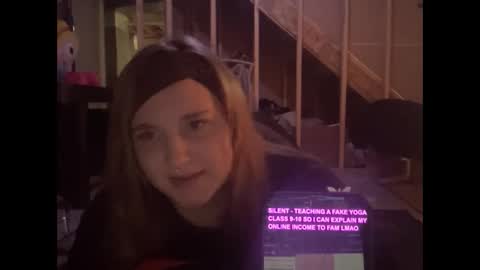 Snapshot of yourthickgingergoddess chatting on January 25, 2:25 pm yourthickgingergoddess online show from January 25, 2:25 pm