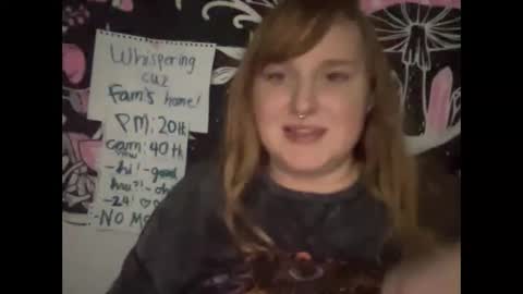 Snapshot of yourthickgingergoddess chatting on February 6, 11:15 pm yourthickgingergoddess online show from February 6, 11:15 pm