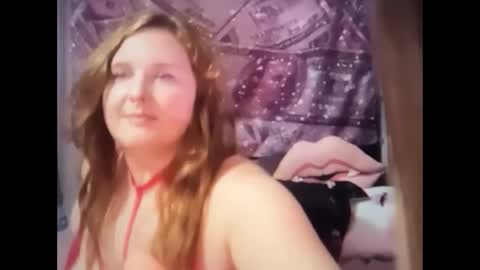 Snapshot of yourthickgingergoddess chatting on October 15, 12:05 pm yourthickgingergoddess online show from October 15, 12:05 pm