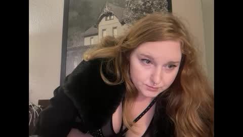 Snapshot of yourthickgingergoddess chatting on November 9, 10:41 pm yourthickgingergoddess online show from November 9, 10:41 pm
