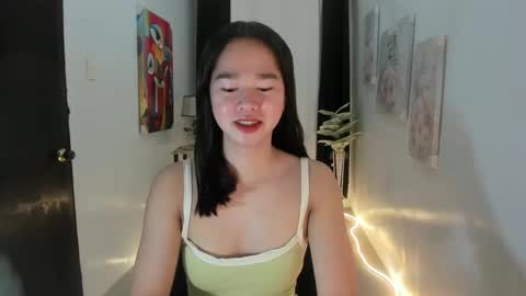 Snapshot of yourtinybunny chatting on October 17, 9:12 am yourtinybunny online show from October 17, 9:12 am