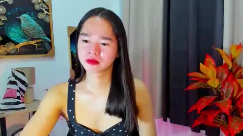 yourtinybunny online show from November 29, 2:47 am